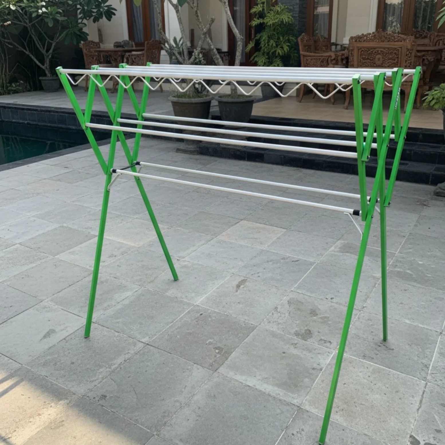 Jemuran Tanggung Aluminium untuk keluarga kecil di Tembalang